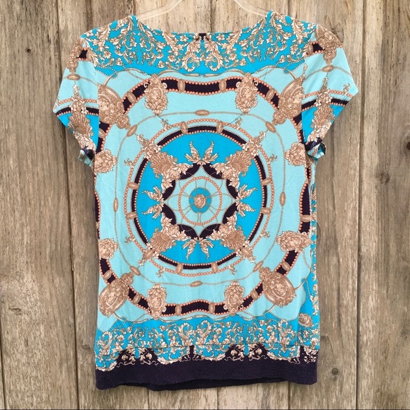 Chico's Blue and Gold Scarf Print Short Sleeve Top Blouse Size 0 - Picture 5 of 8